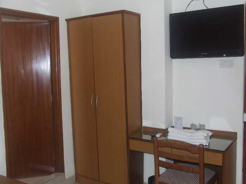 Hotel Brisa Marina Caranzalem Εξωτερικό φωτογραφία